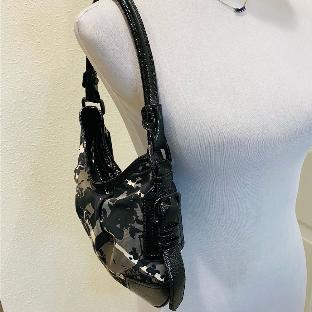 Vintage BURBERRY floral beat check foley hobo bag - Picture 10 of 16